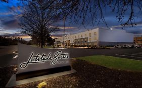 Latitude Suites Tinton Falls Eatontown - BW Premier Collection